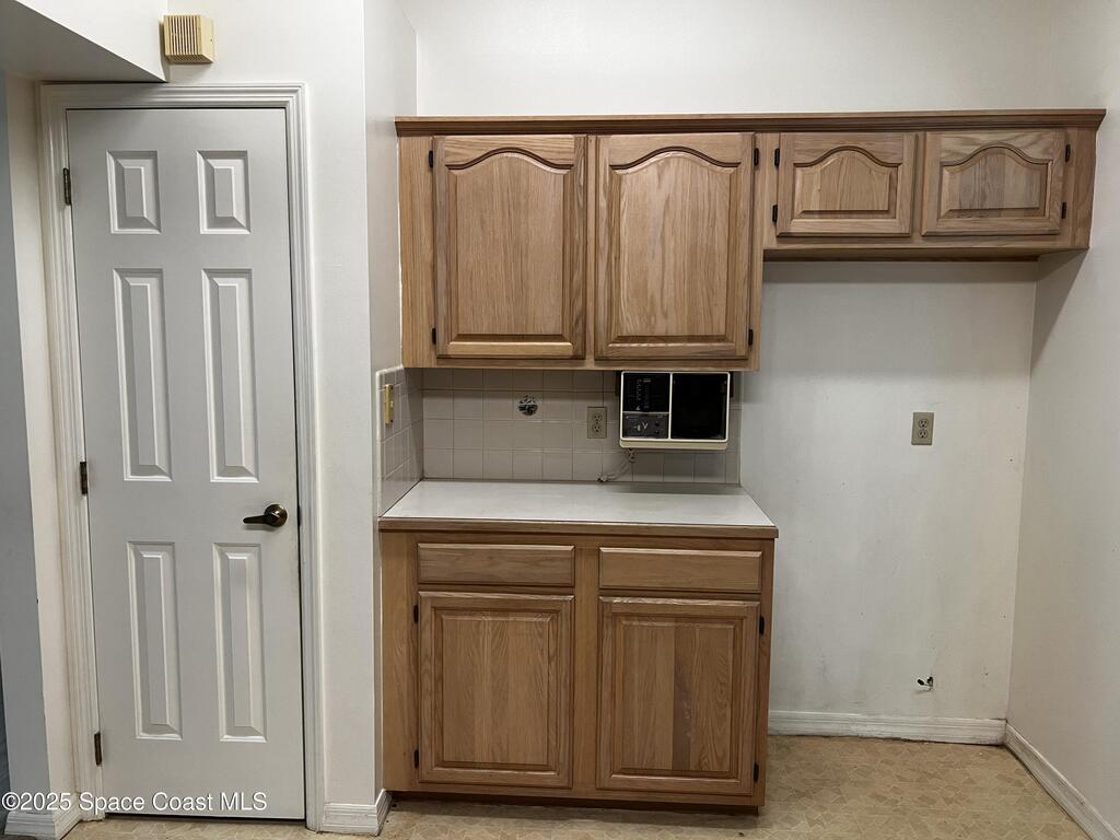 1805 Whispering Oaks Circle, Melbourne, FL 32934