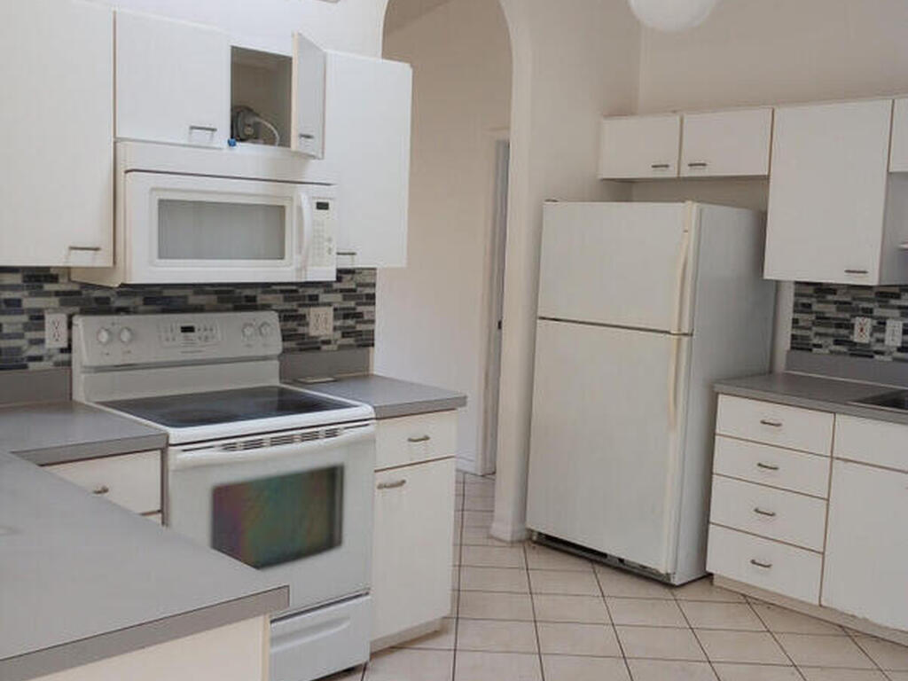 1868 Zaminder Street, Palm Bay, FL 32907