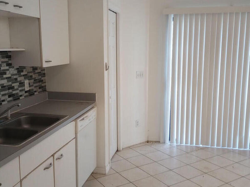 1868 Zaminder Street, Palm Bay, FL 32907