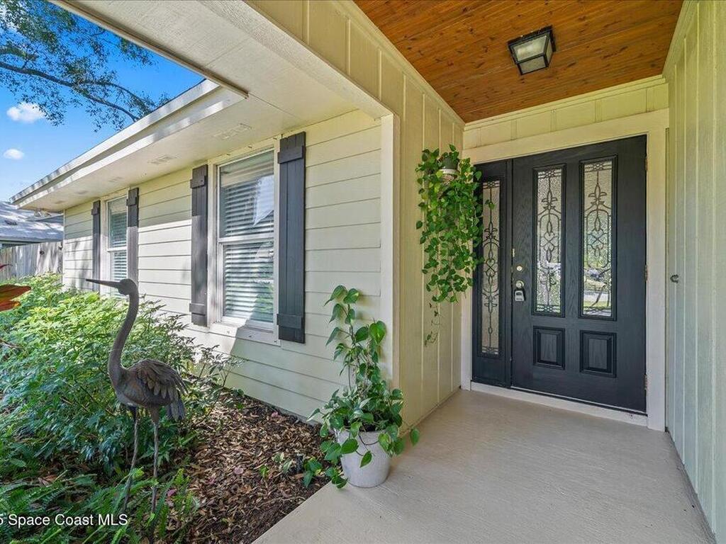 500 10th Street, Vero Beach, FL 32962