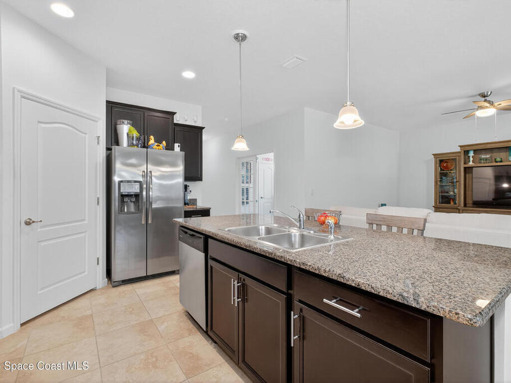 725 Remington Green Drive, Palm Bay, FL 32909