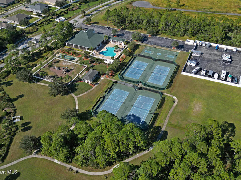 725 Remington Green Drive, Palm Bay, FL 32909