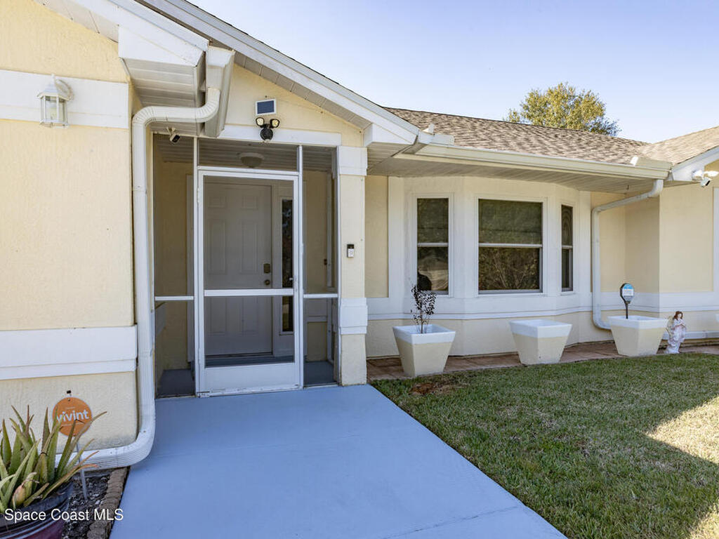 861 Seven Gables Circle, Palm Bay, FL 32909