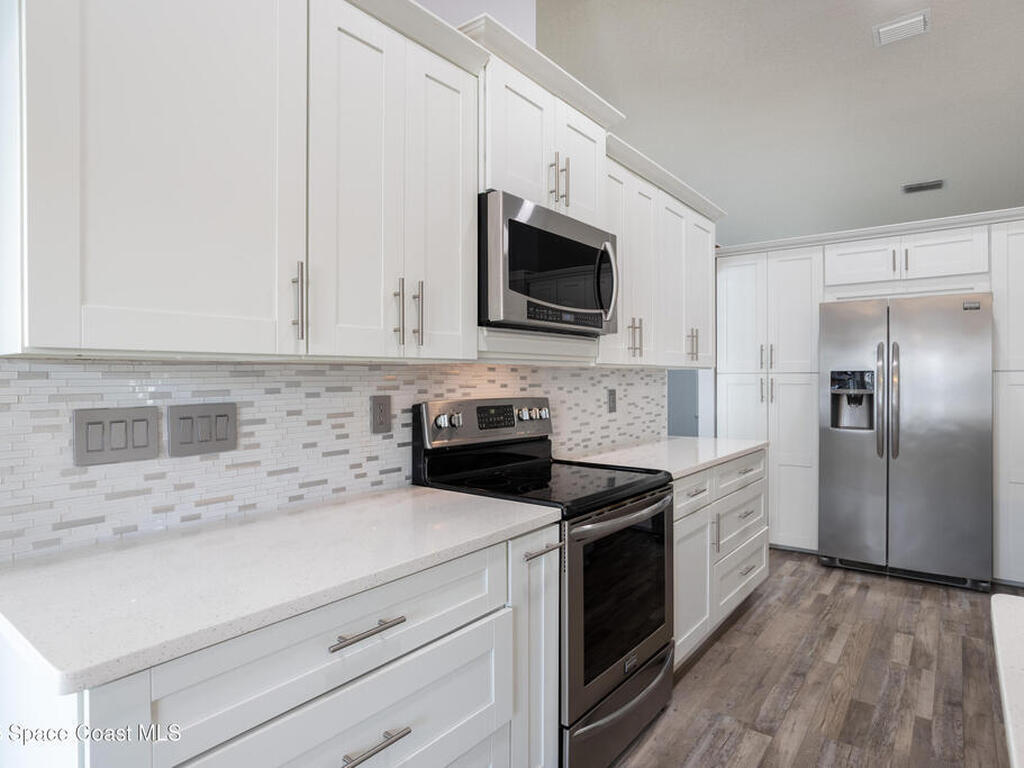 861 Seven Gables Circle, Palm Bay, FL 32909