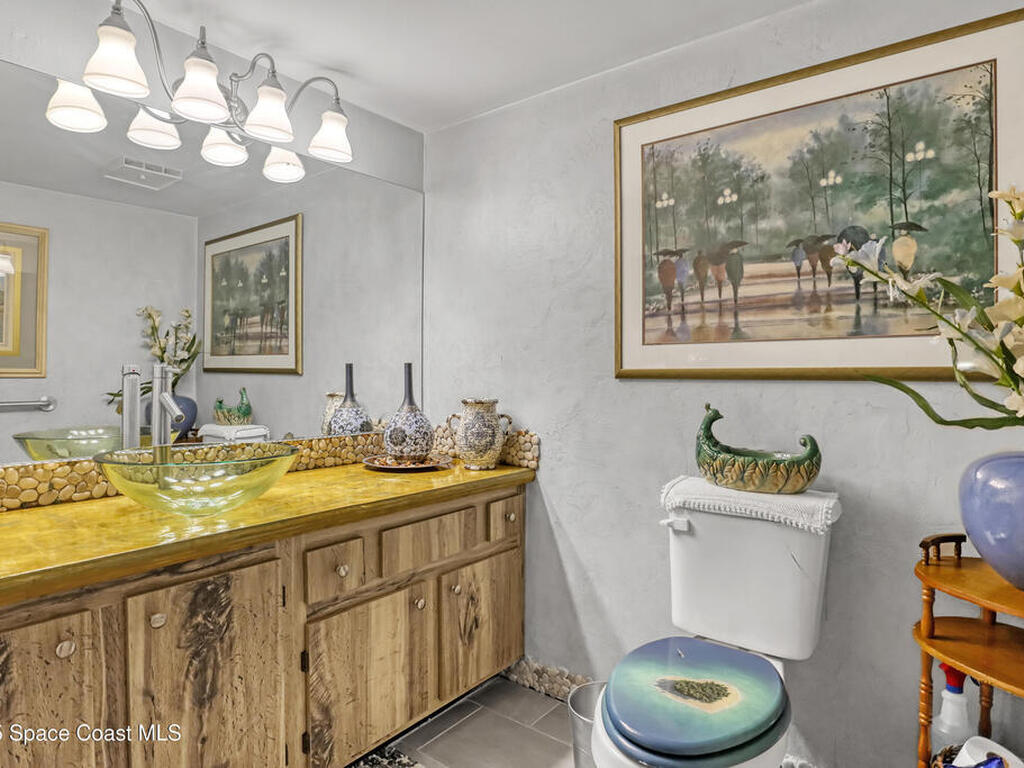 647 Cedar Side Circle, Palm Bay, FL 32905