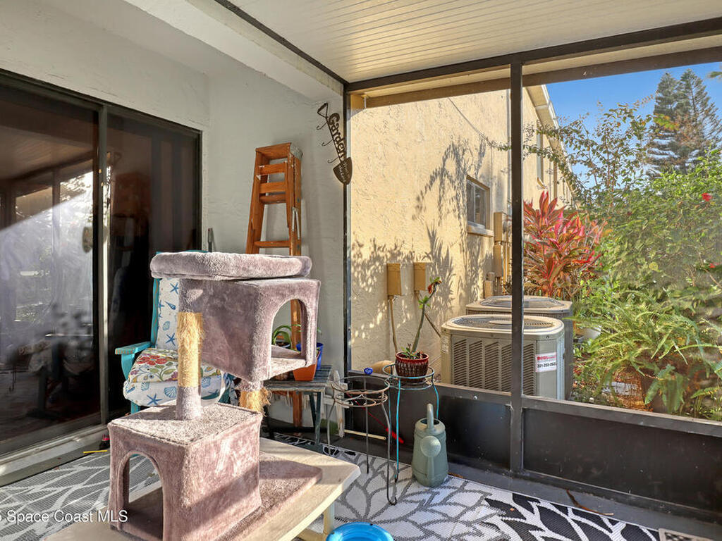 647 Cedar Side Circle, Palm Bay, FL 32905