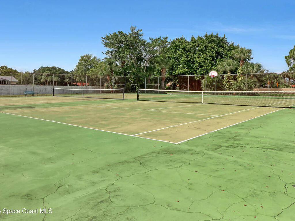 647 Cedar Side Circle, Palm Bay, FL 32905