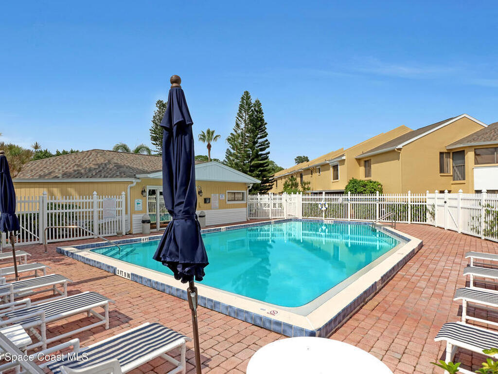 647 Cedar Side Circle, Palm Bay, FL 32905