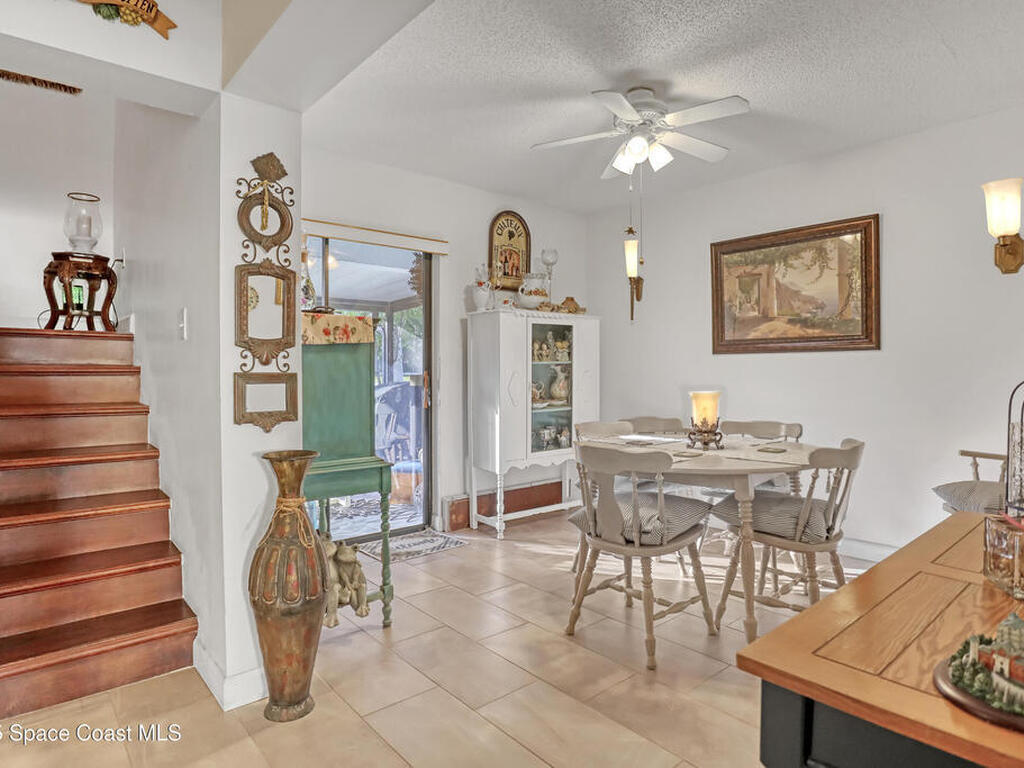 647 Cedar Side Circle, Palm Bay, FL 32905