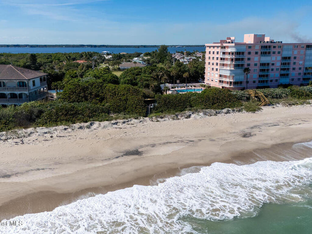 129 Casseekee Trail, Melbourne Beach, FL 32951