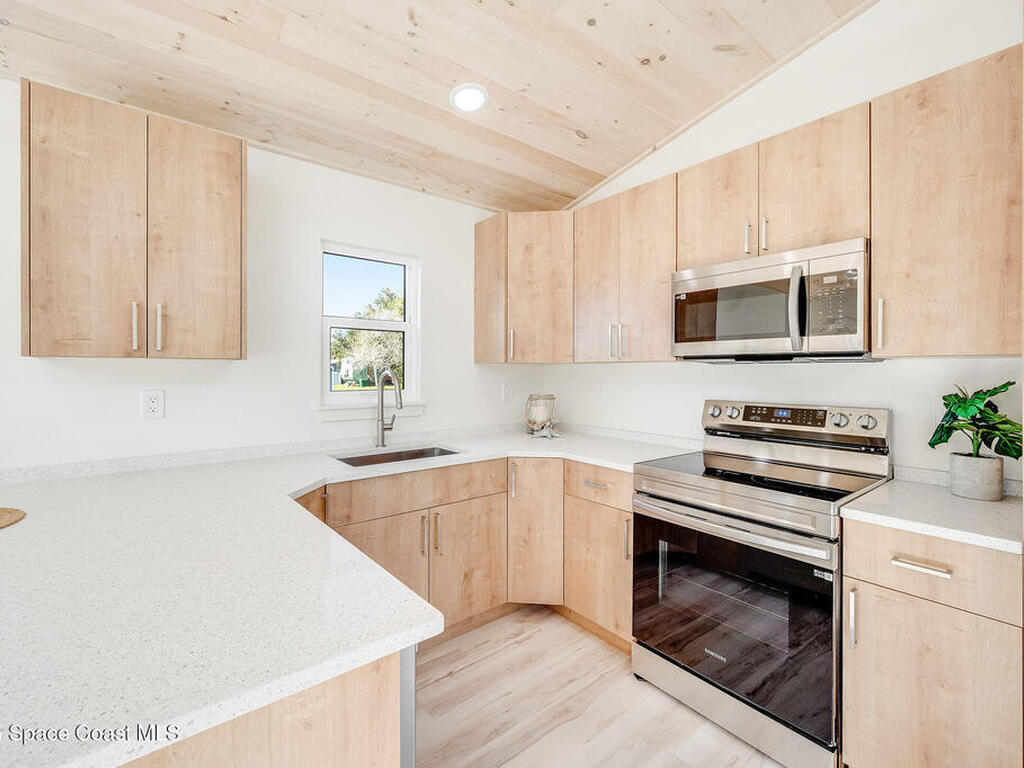 211 Teal Drive, Cocoa, FL 32926