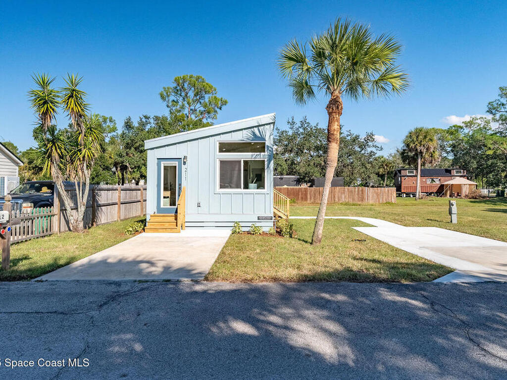 211 Teal Drive, Cocoa, FL 32926
