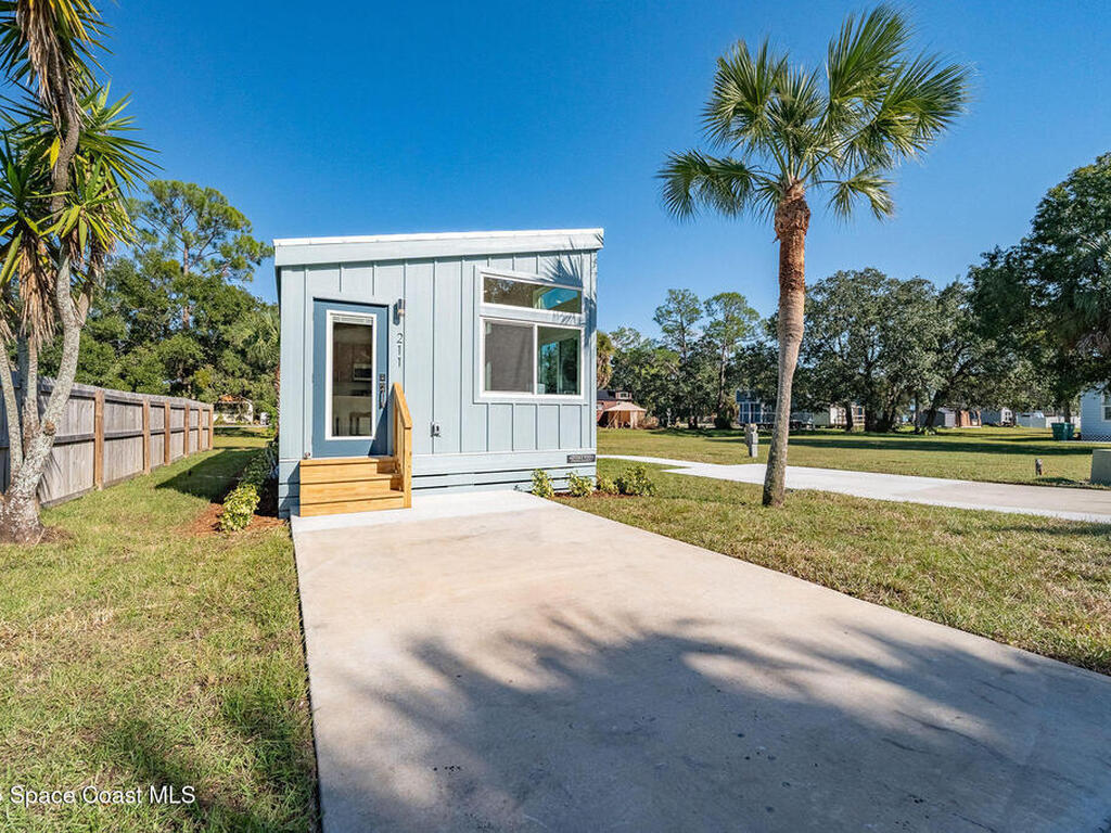 211 Teal Drive, Cocoa, FL 32926
