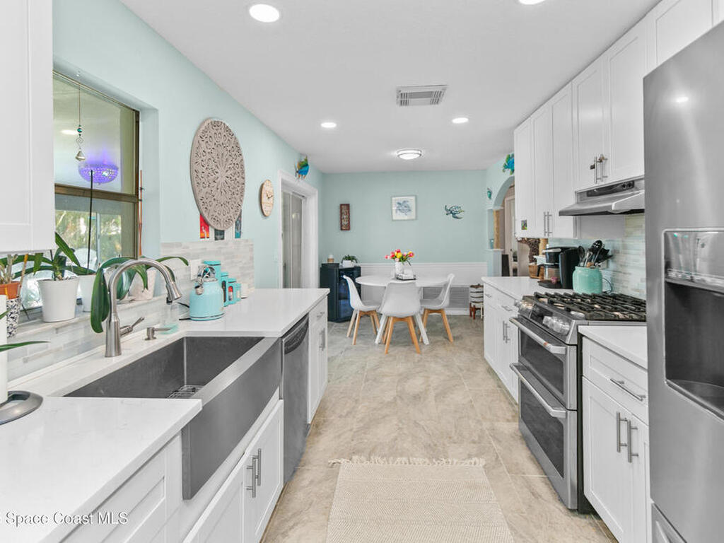 1820 Via Roma, Merritt Island, FL 32952