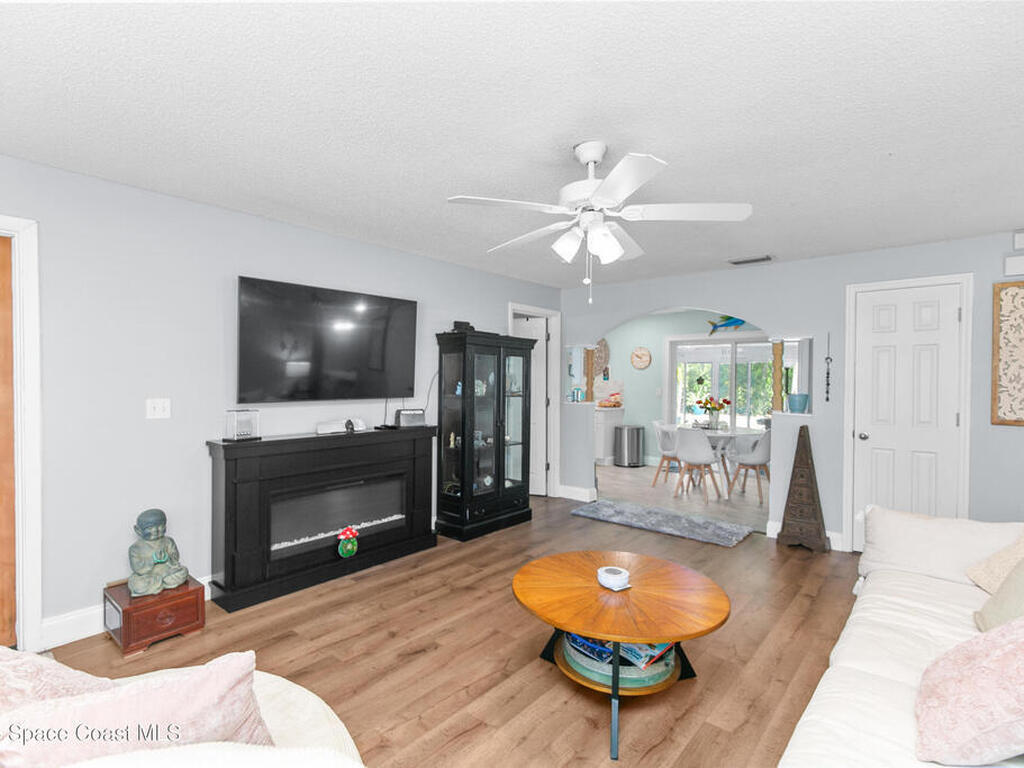 1820 Via Roma, Merritt Island, FL 32952