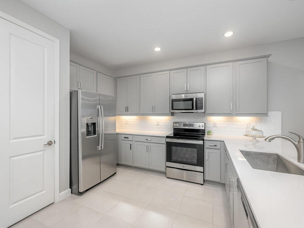 1473 Great Belt Circle, Melbourne, FL 32940