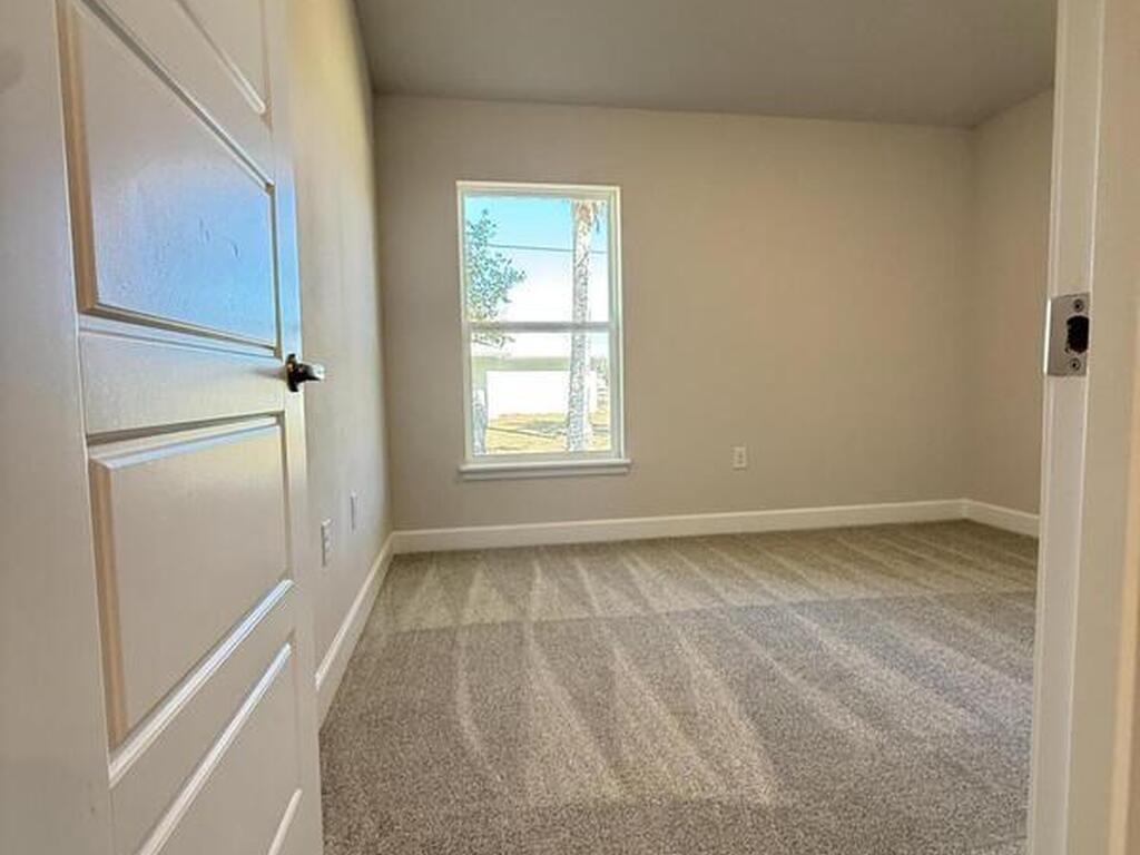 302 Quarry Lane, Sebastian, FL 32958