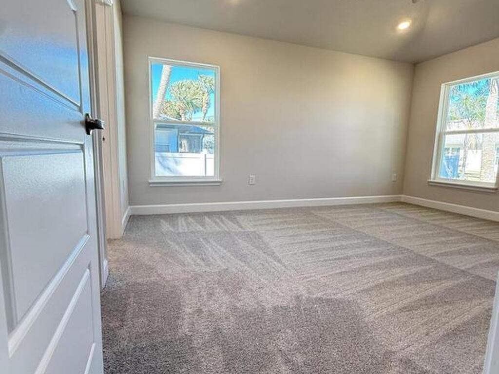 302 Quarry Lane, Sebastian, FL 32958