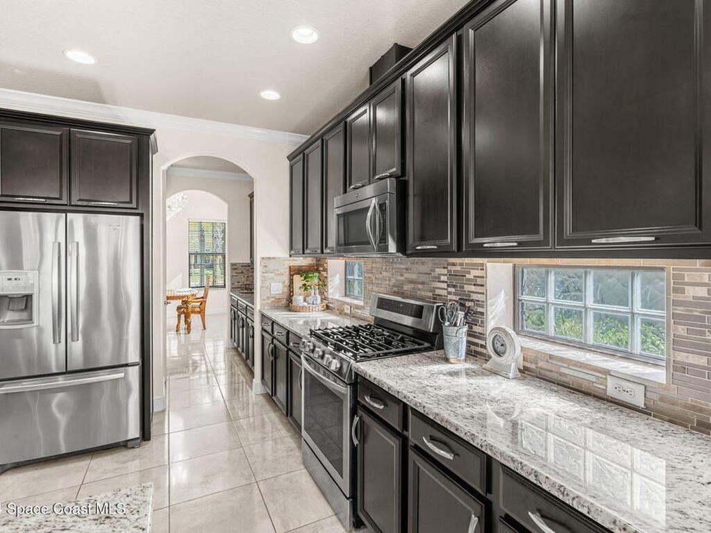 8522 Strom Park Drive, Melbourne, FL 32940