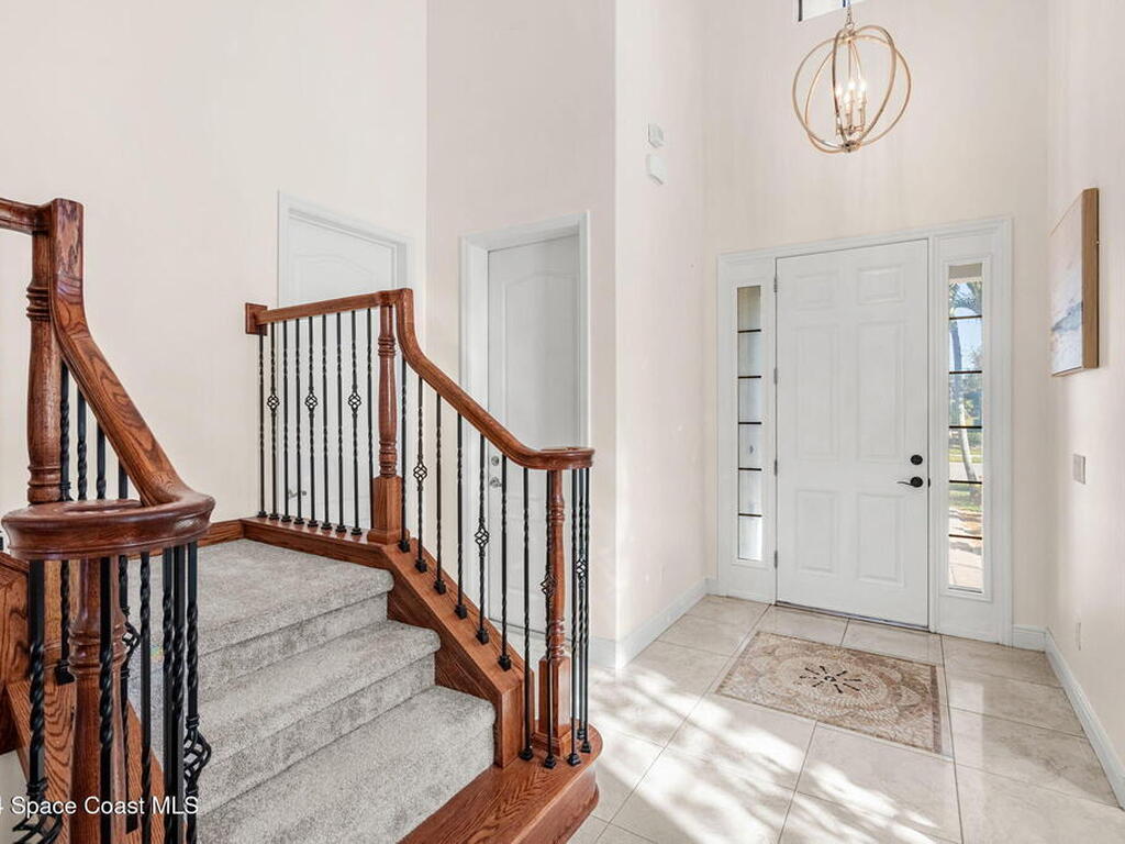 8522 Strom Park Drive, Melbourne, FL 32940