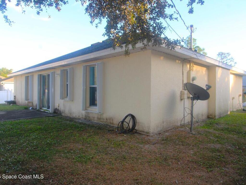 1021 Sablon Street, Palm Bay, FL 32909