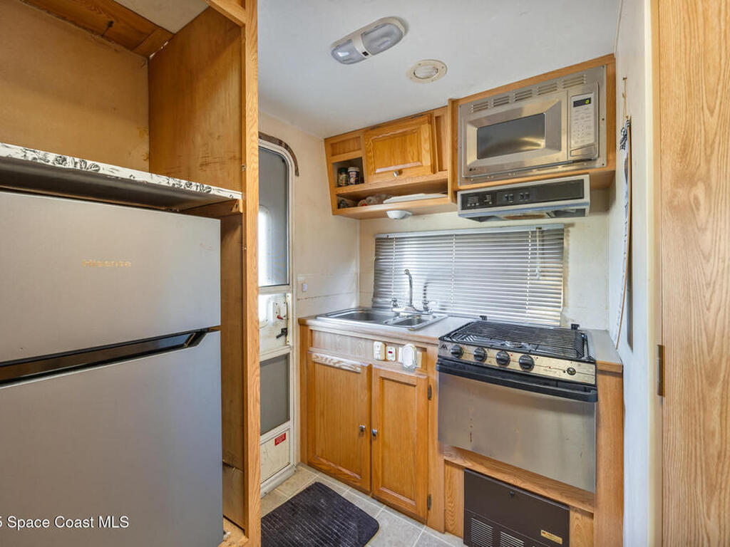 4895 Orange Street, Mims, FL 32754