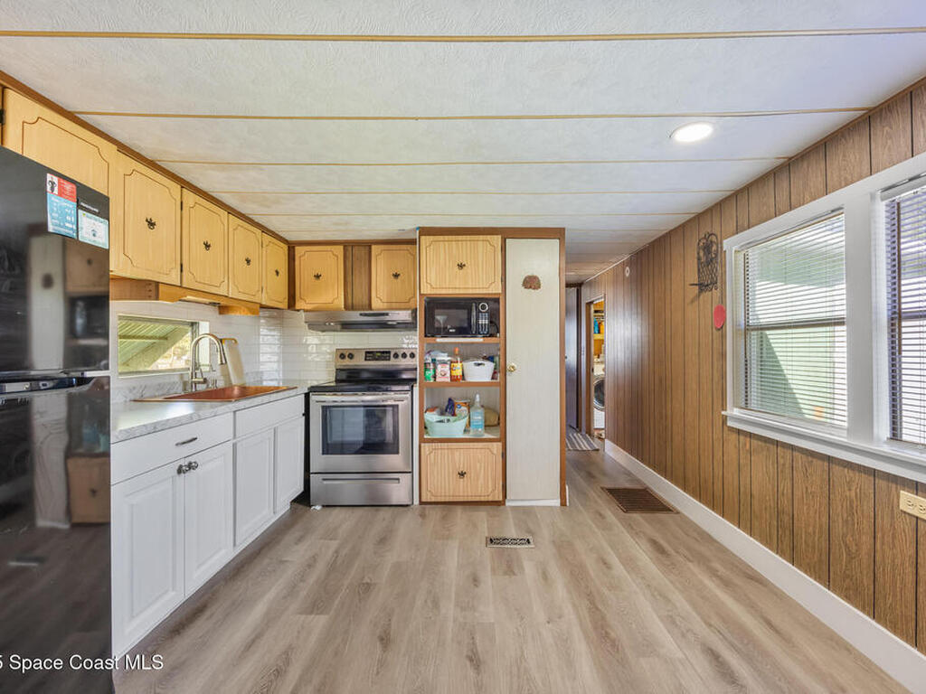 4895 Orange Street, Mims, FL 32754