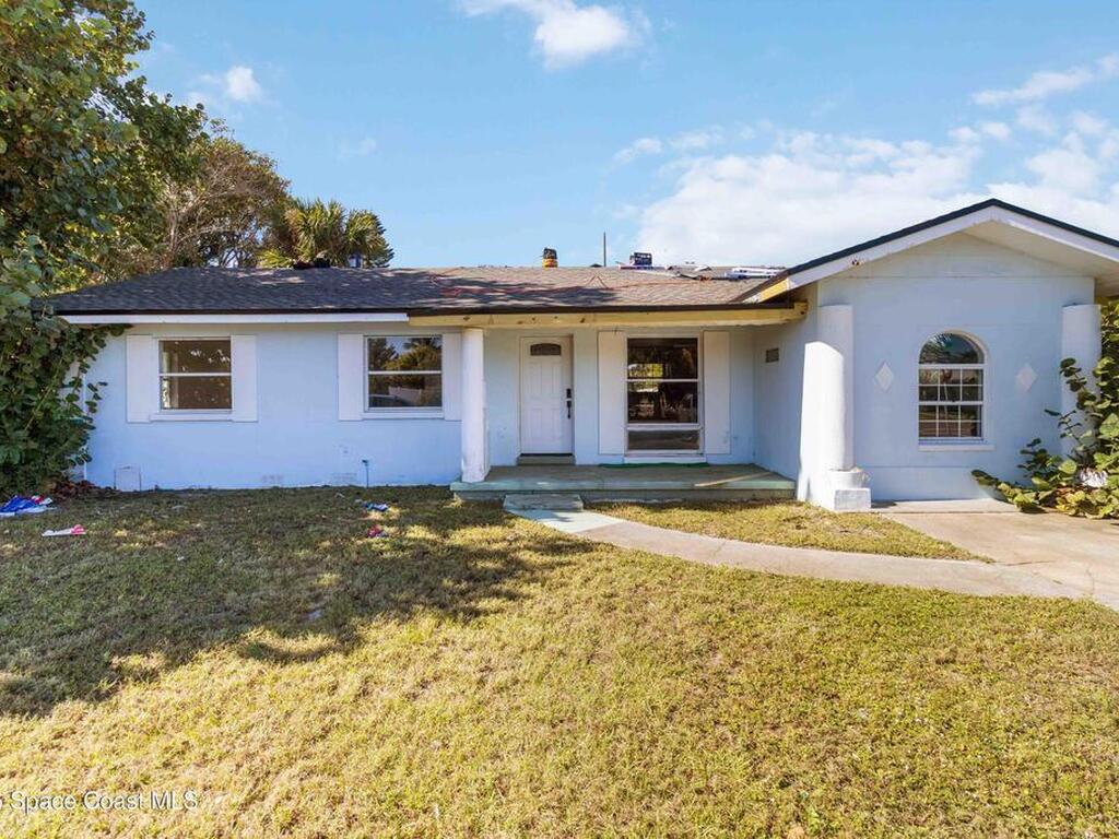 1000 S Orlando Avenue, Cocoa Beach, FL 32931