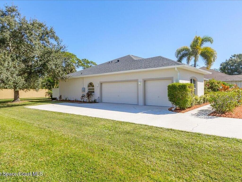 3639 Meadowlark Way, Melbourne, FL 32904