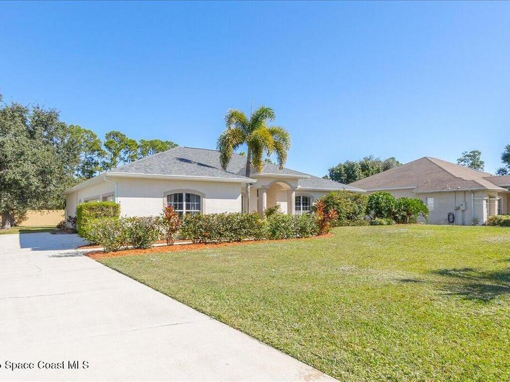 3639 Meadowlark Way, Melbourne, FL 32904
