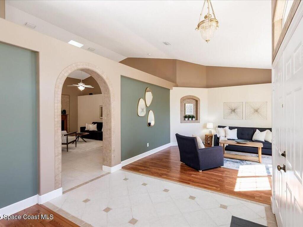 3639 Meadowlark Way, Melbourne, FL 32904