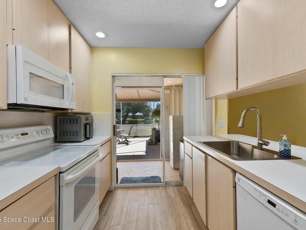 1217 NW Sun Terrace Circle, Port St. Lucie, FL 34986