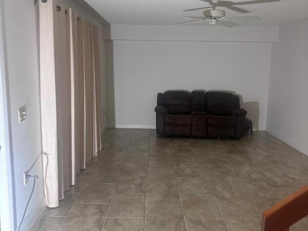 7002 70th Way, West Palm Beach, FL 33407