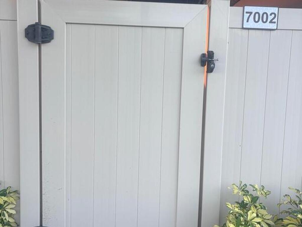 7002 70th Way, West Palm Beach, FL 33407