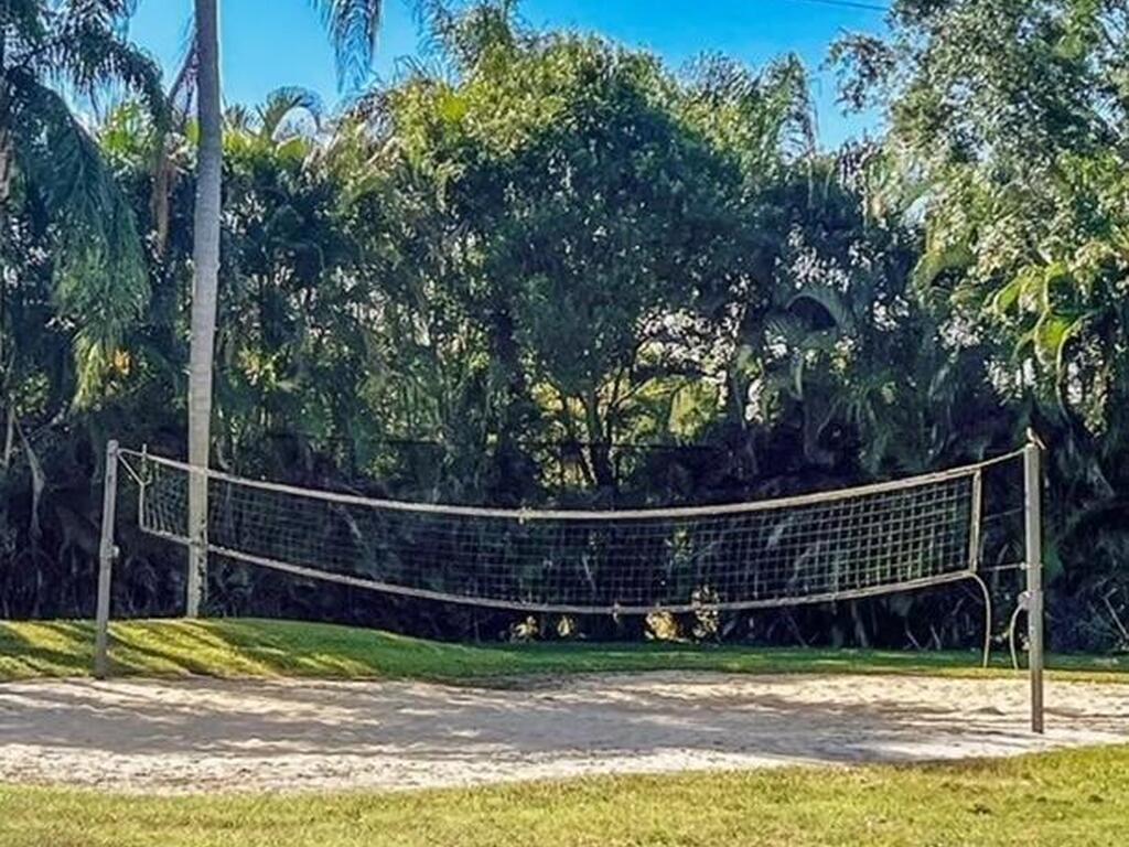 7002 70th Way, West Palm Beach, FL 33407