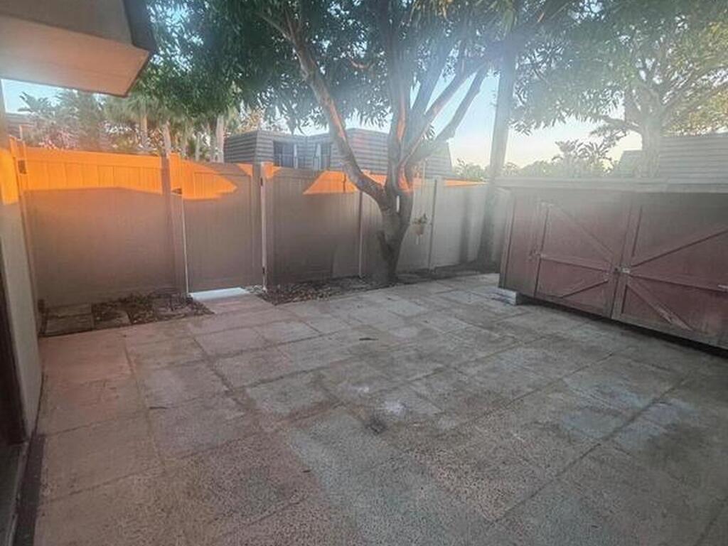 7002 70th Way, West Palm Beach, FL 33407