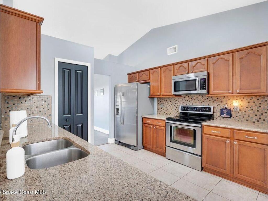 1260 Monument Avenue, Palm Bay, FL 32909