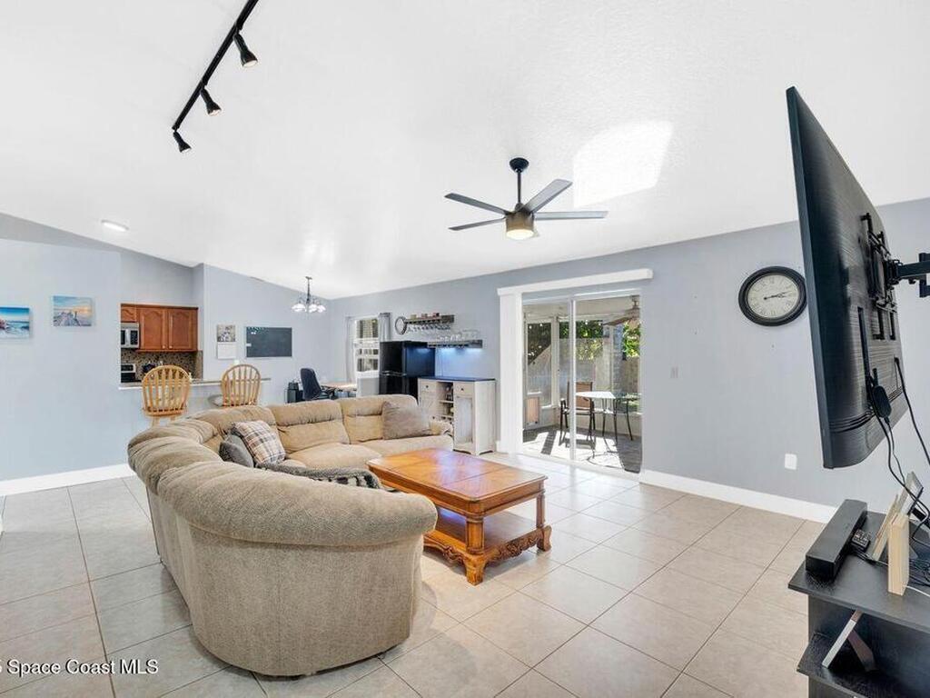 1260 Monument Avenue, Palm Bay, FL 32909