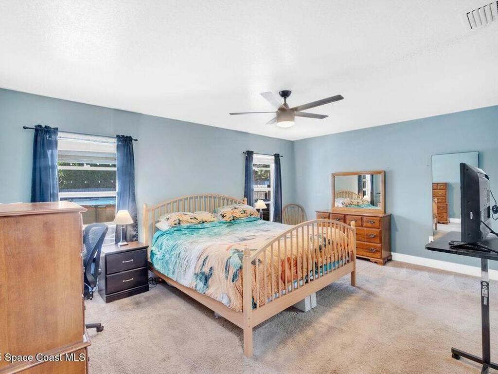 1260 Monument Avenue, Palm Bay, FL 32909