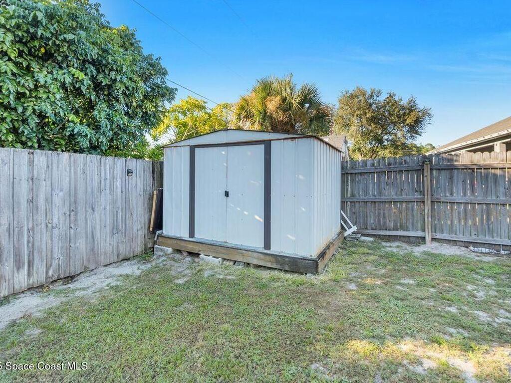 1260 Monument Avenue, Palm Bay, FL 32909