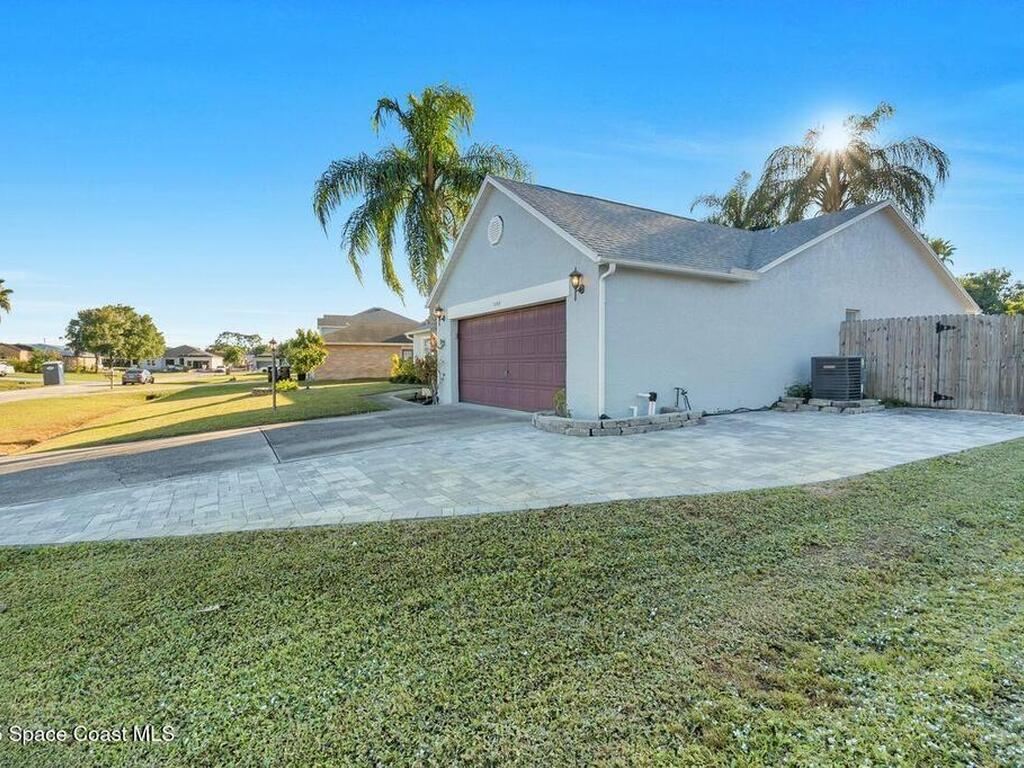 1260 Monument Avenue, Palm Bay, FL 32909