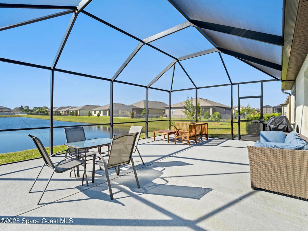 5678 Waterfall Place, Grant, FL 32949