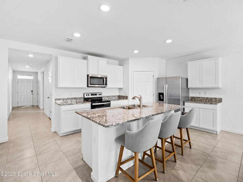 5678 Waterfall Place, Grant, FL 32949