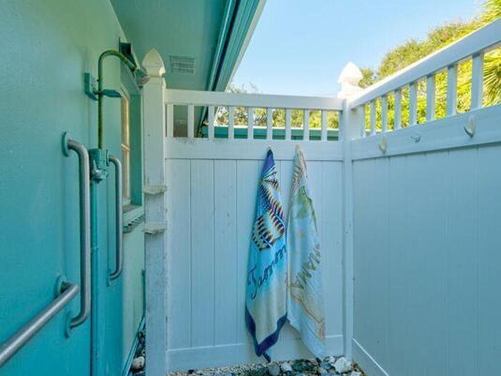 6545 Floridana Avenue, Melbourne Beach, FL 32951