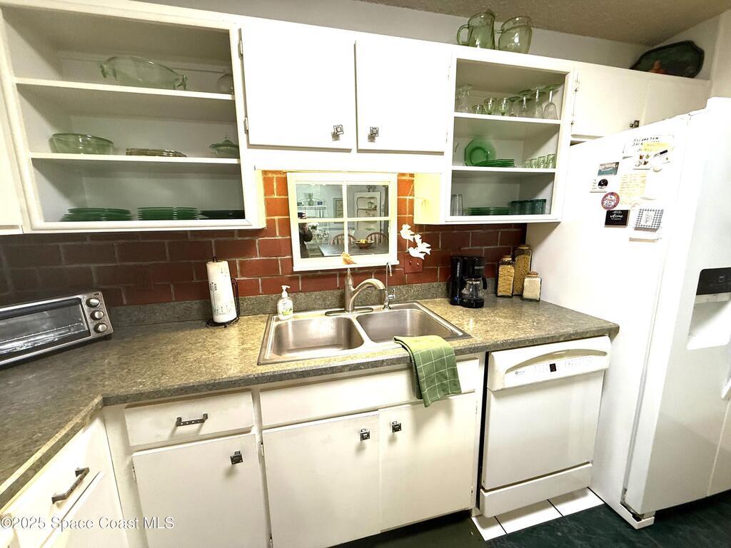 2313 Manor Drive, Palm Bay, FL 32905