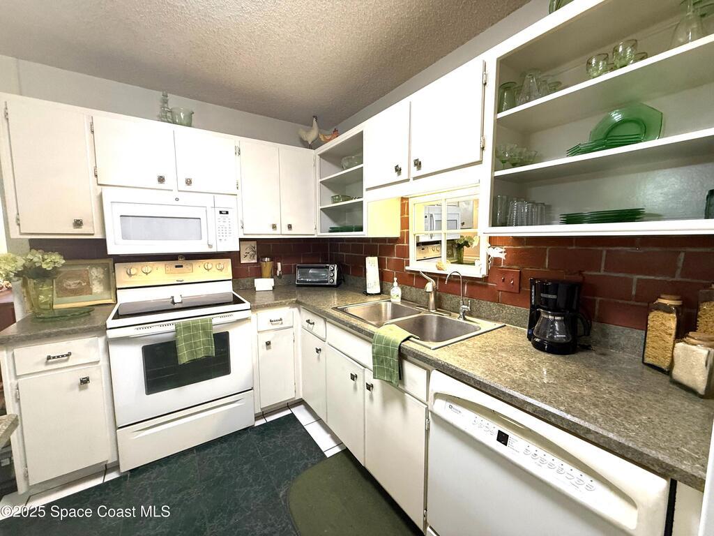 2313 Manor Drive, Palm Bay, FL 32905