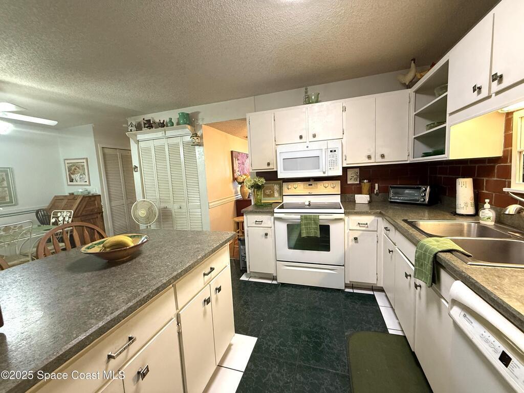 2313 Manor Drive, Palm Bay, FL 32905