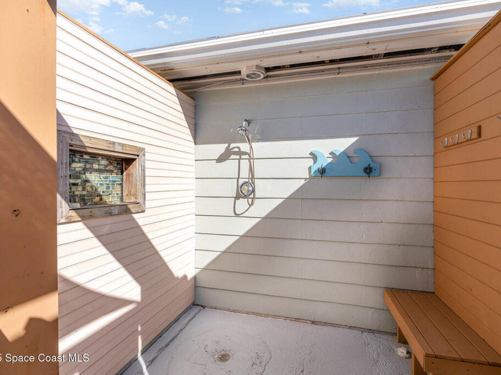 6203 Ridgewood Avenue, Cocoa Beach, FL 32931