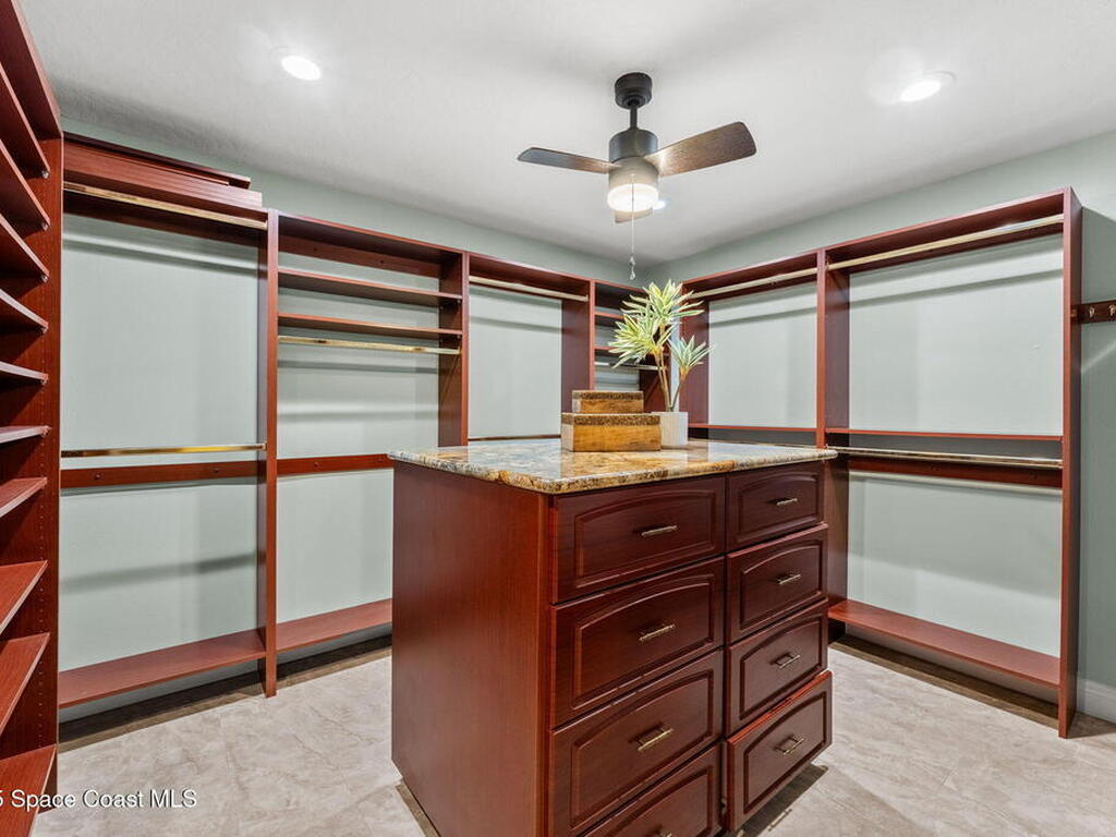 6215 S Tropical Trail, Merritt Island, FL 32952