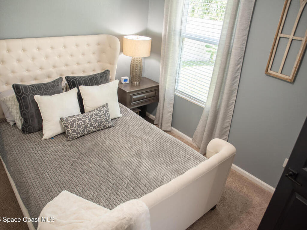 680 Easton Forest Circle Circle, Palm Bay, FL 32909